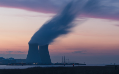 The Danger of Nuclear Reactors in War